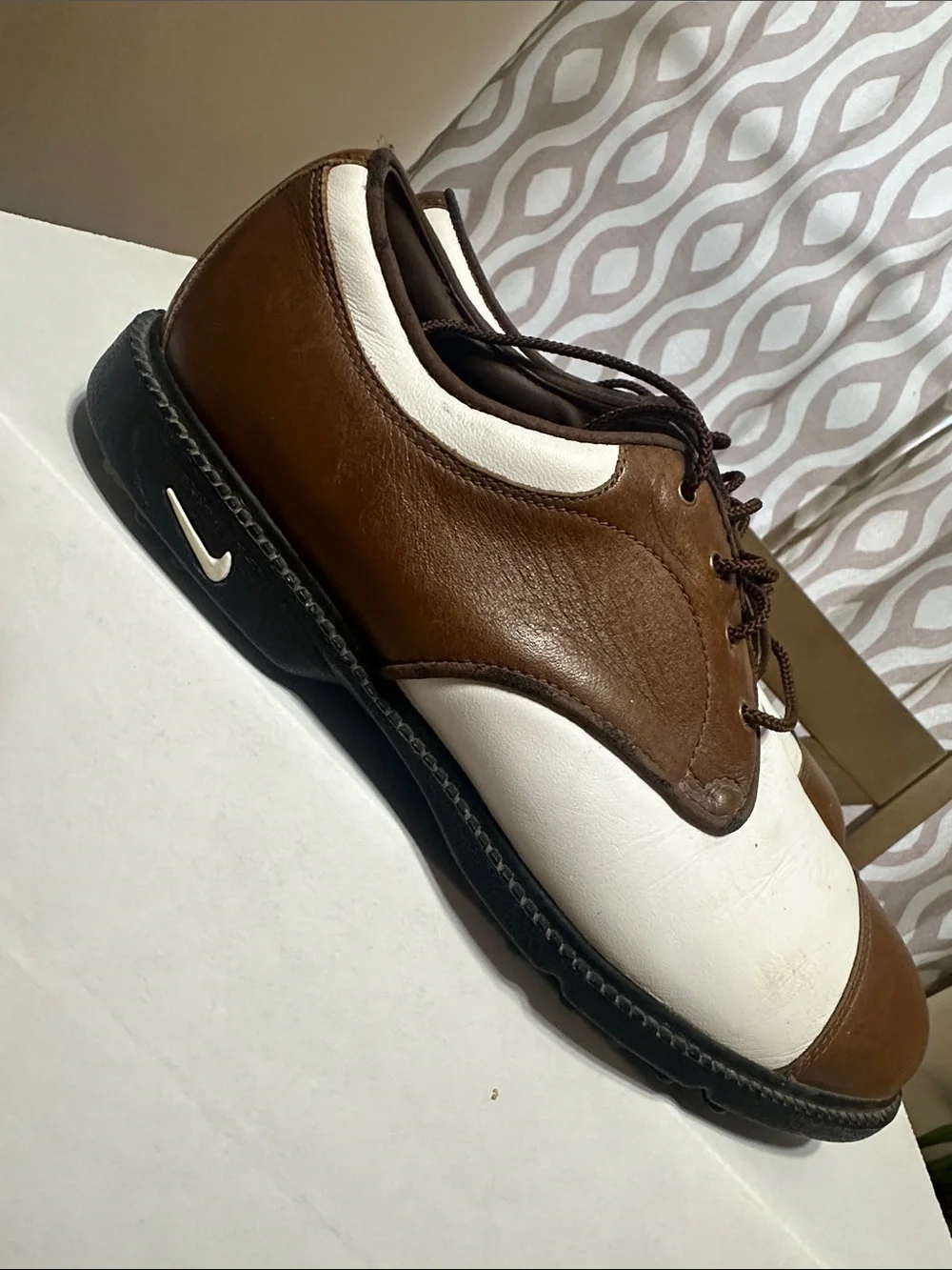 Nike Women's Golf Two-Tone Brown and White Leather Oxfords